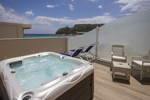 Habitación doble Deluxe, 1 cama King size, hidromasaje | Vista desde la habitación