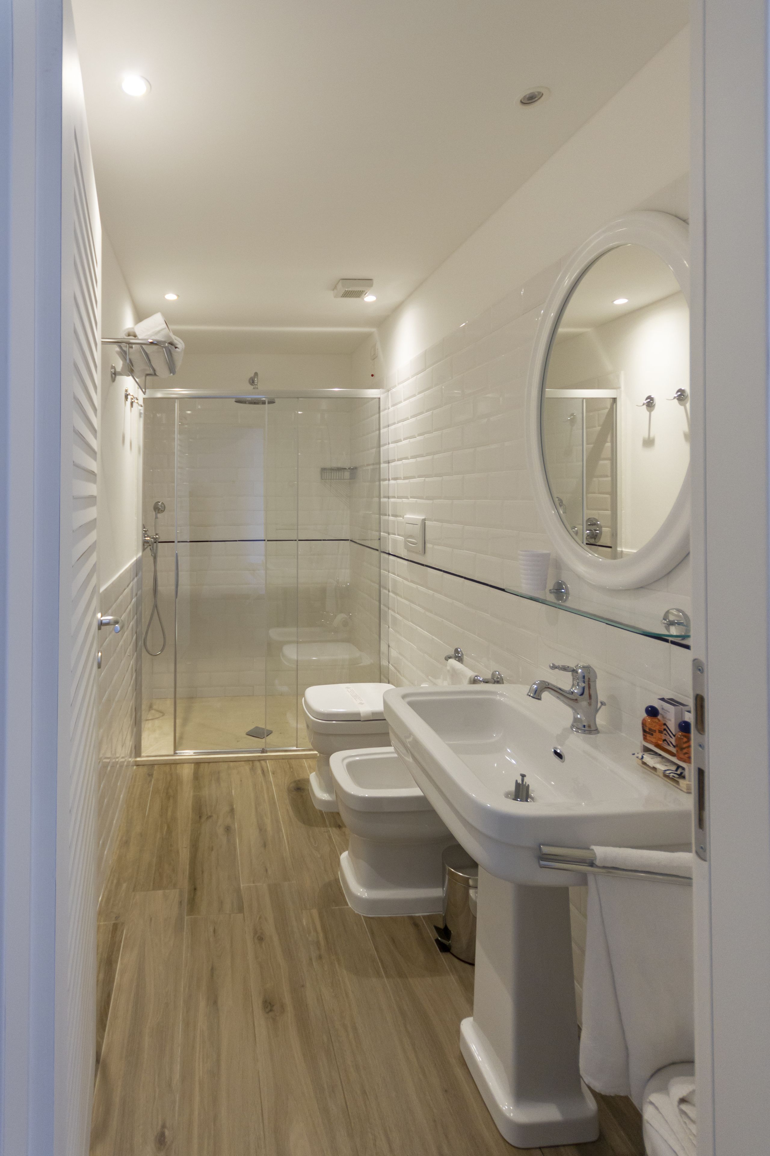 junior suite, 1 king bed, hot tub | bathroom | shower, rainfall showerhead, free toiletries, hair dryer