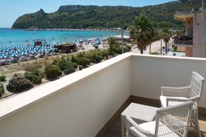 Dobbelt- eller tomannsrom – standard, sjøutsikt | Terrasse/patio