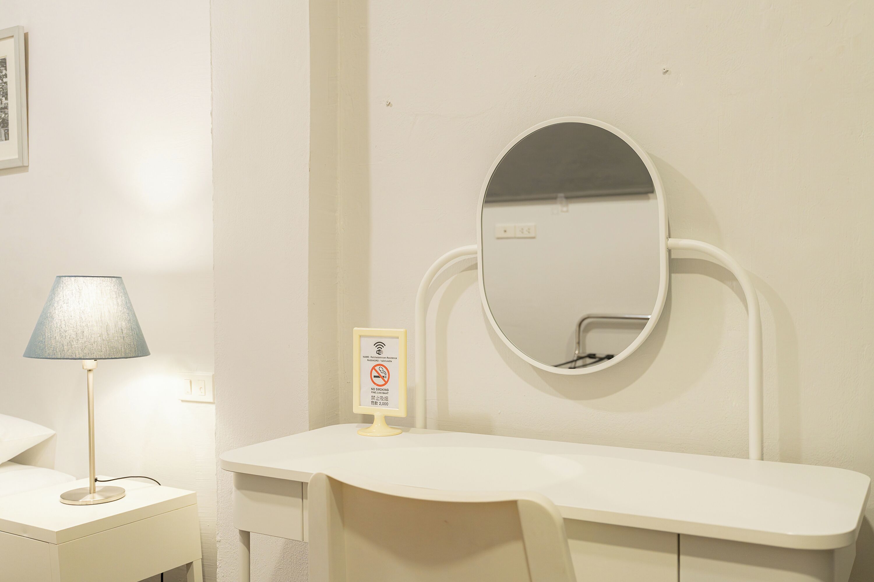 standard single room (no windows) | 1 bedroom, in-room safe, laptop workspace, soundproofing