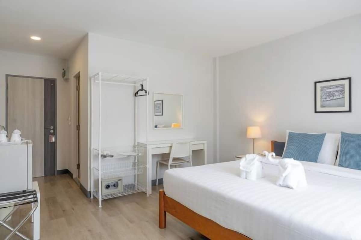 1 habitación y caja de seguridad en la habitación