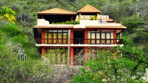 Unclassified image, 4 of 79, button - Punta West Bed & Breakfast (Sabana Westpunt)