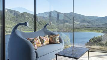 Egyptian cotton sheets, premium bedding, minibar, in-room safe