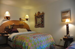 Free WiFi, bed sheets - Whalesong Bed and Breakfast (Homer)