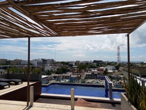 Outdoor pool - IRIS Studios & Apartments (Playa del Carmen)