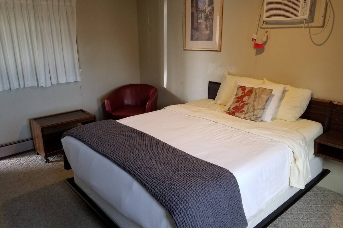 Basic Room