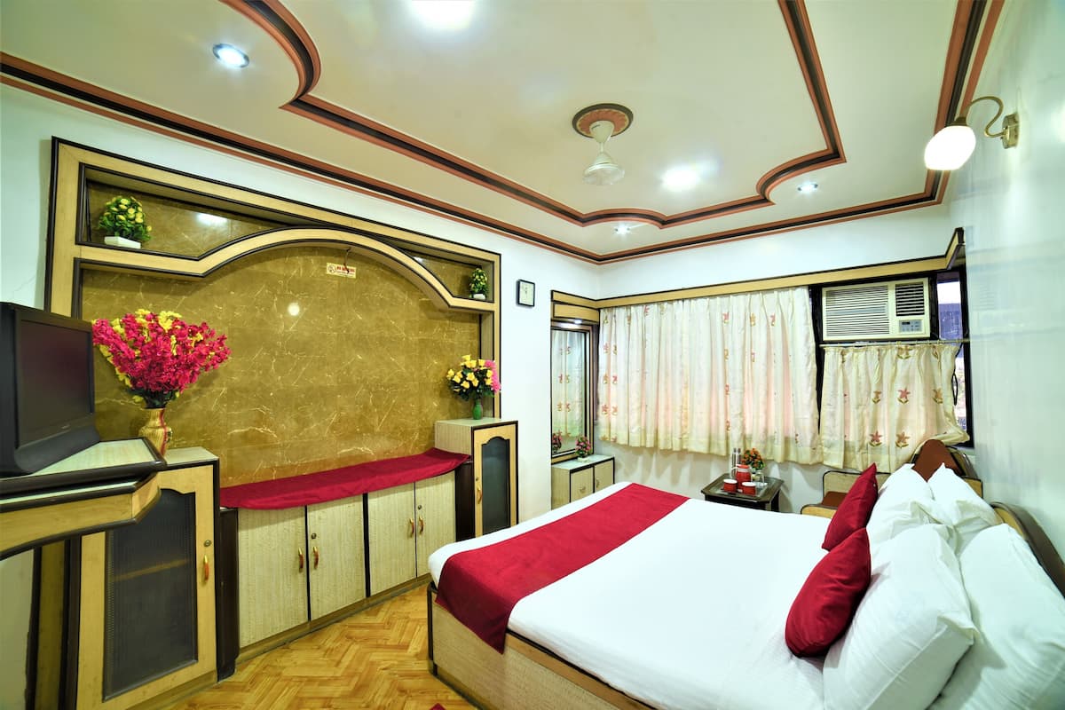 Executive Room | Peralatan tempat tidur premium, busa memori, kalis bunyi 