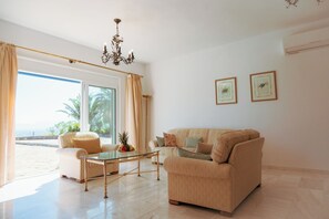Living area - Elounda Residence Resort & Waterpark (Agios Nikolaos)