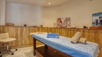Couples treatment room(s), sauna, steam room, Turkish bath/hammam