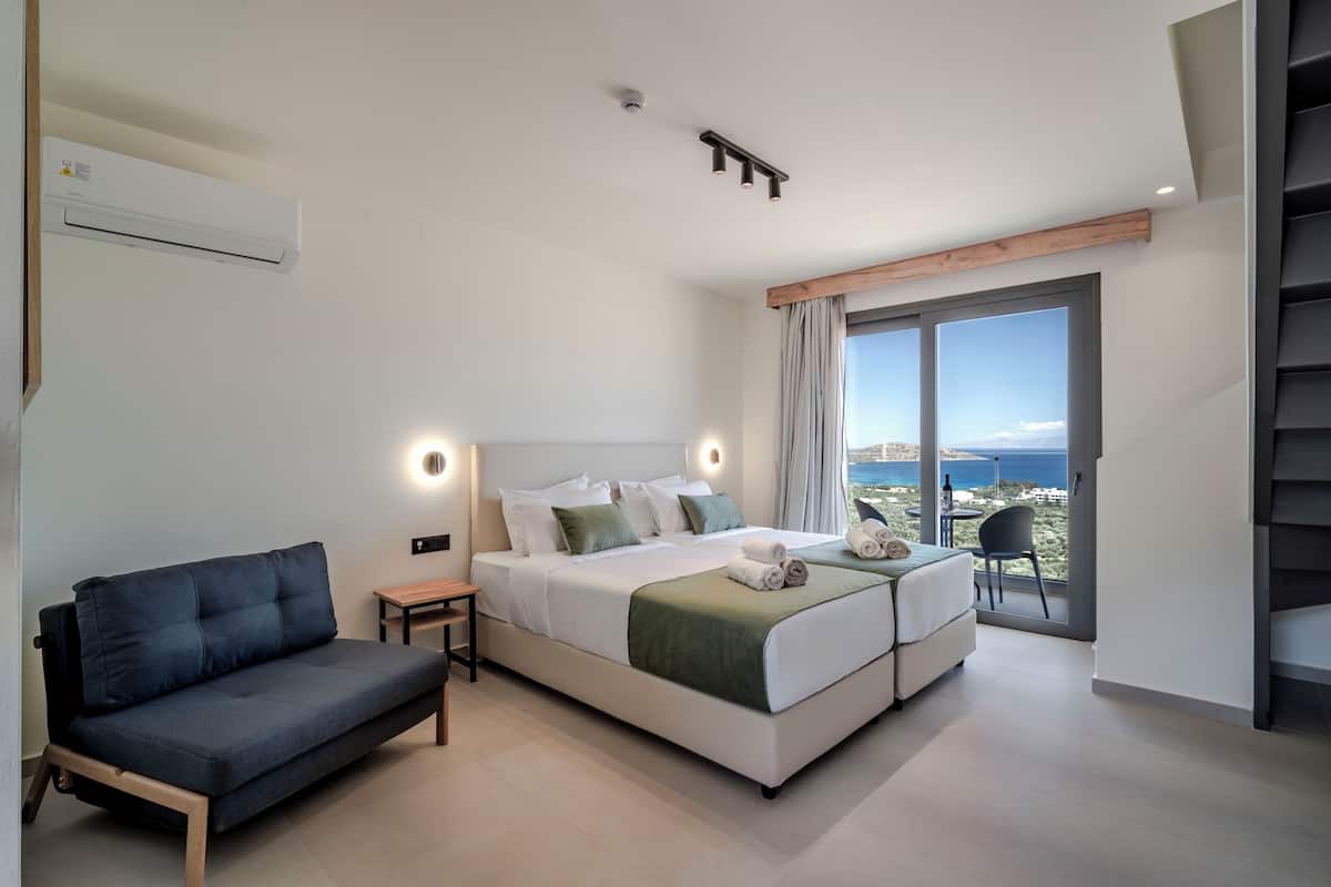 Premium Duplex | 1 bedroom, hypo-allergenic bedding, blackout curtains, soundproofing