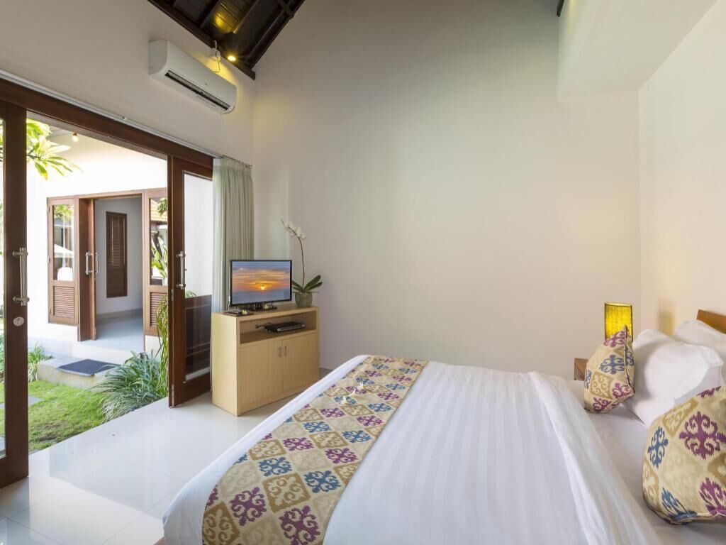 Minibar, individually decorated, individually furnished, desk