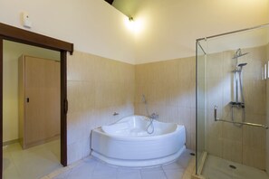 Villa, 1 Bedroom, Private Pool | Deep-soaking bathtub - Kubal Villa and Living Seminyak (Seminyak)