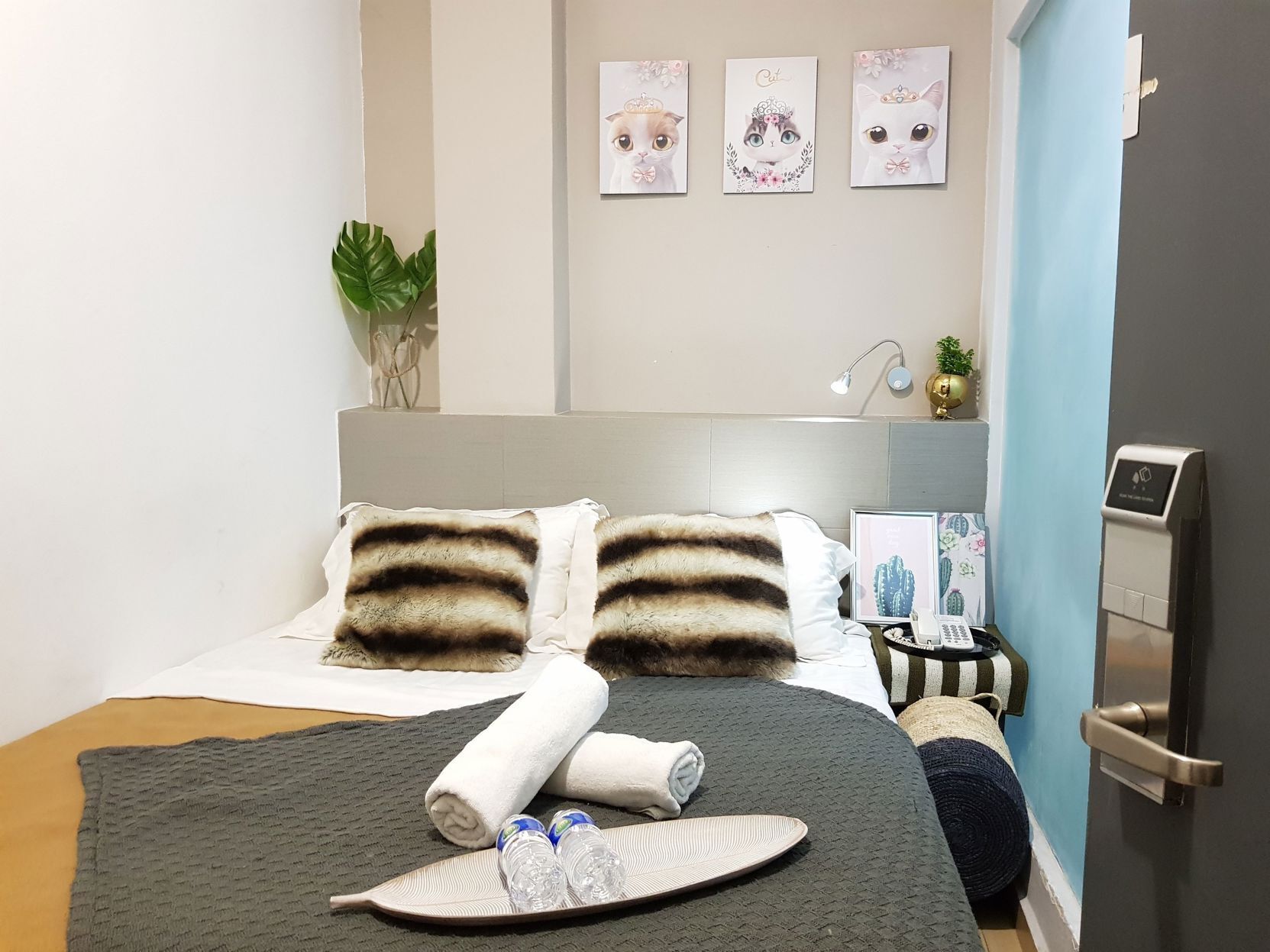 Tabla de planchar con plancha y wifi gratis 