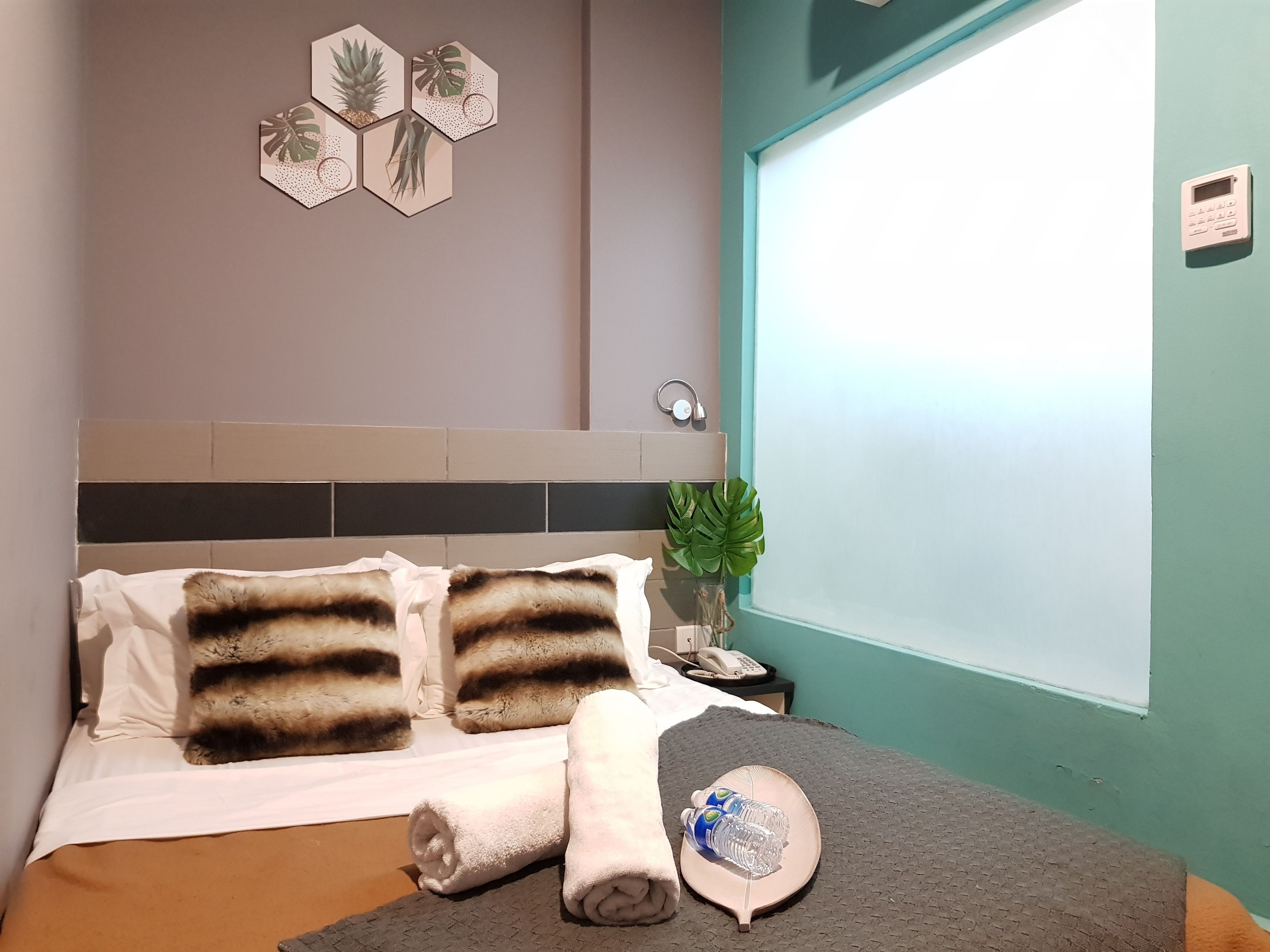 Tabla de planchar con plancha y wifi gratis 