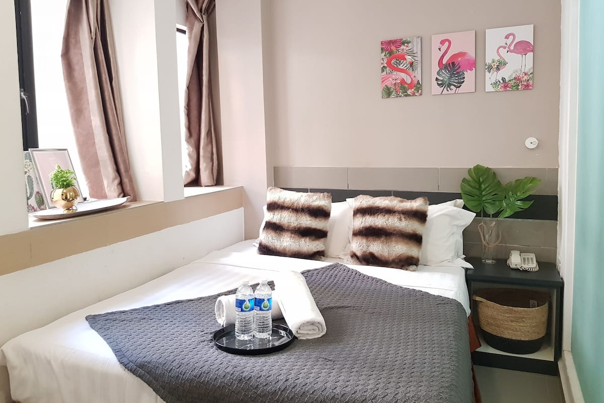 Deluxe Double Room | Living area