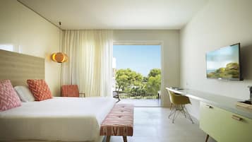 1 bedroom, minibar, in-room safe, desk