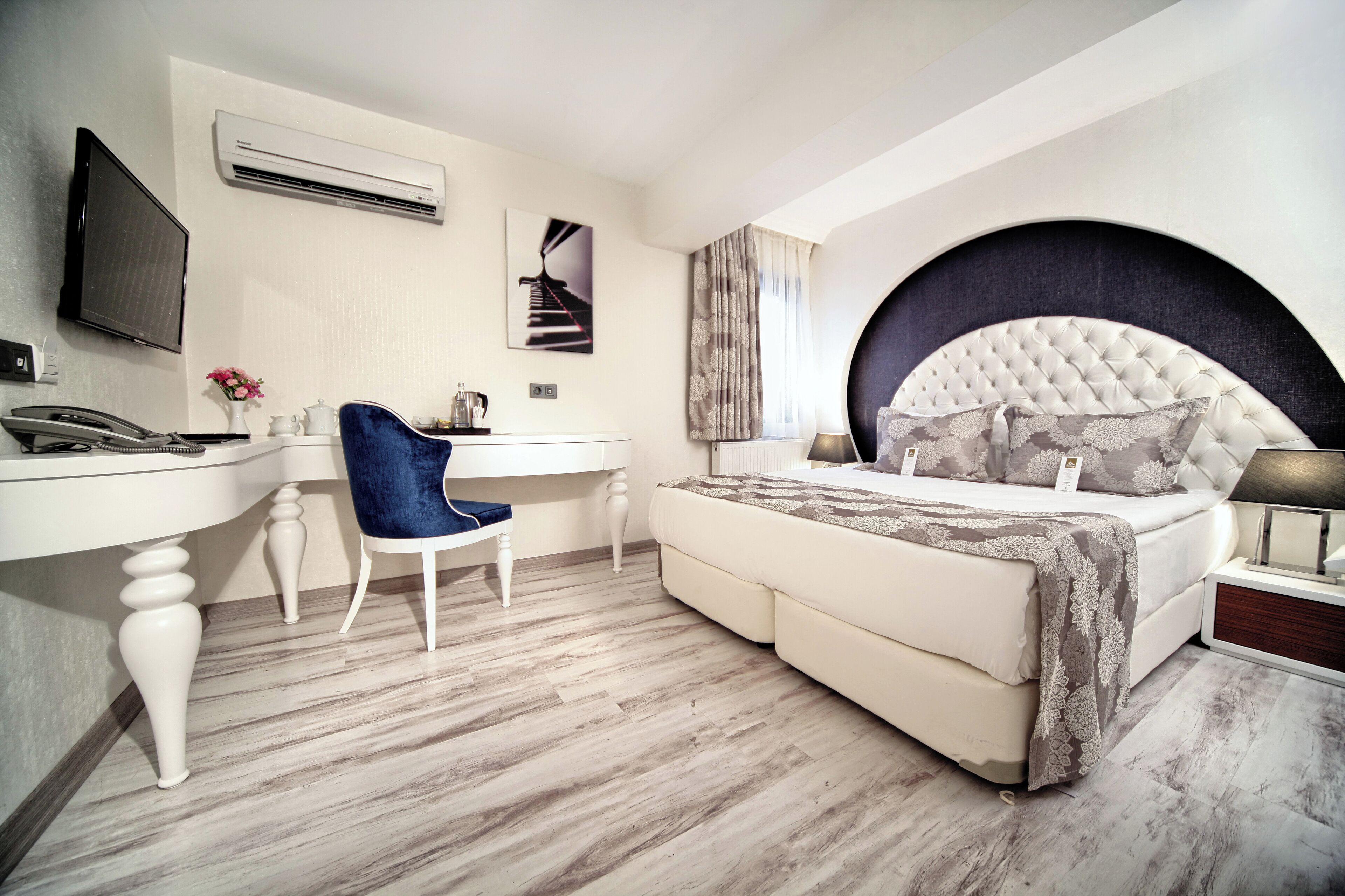 Standard Room (Jacuzzi) | 1 bedroom, premium bedding, minibar, in-room safe