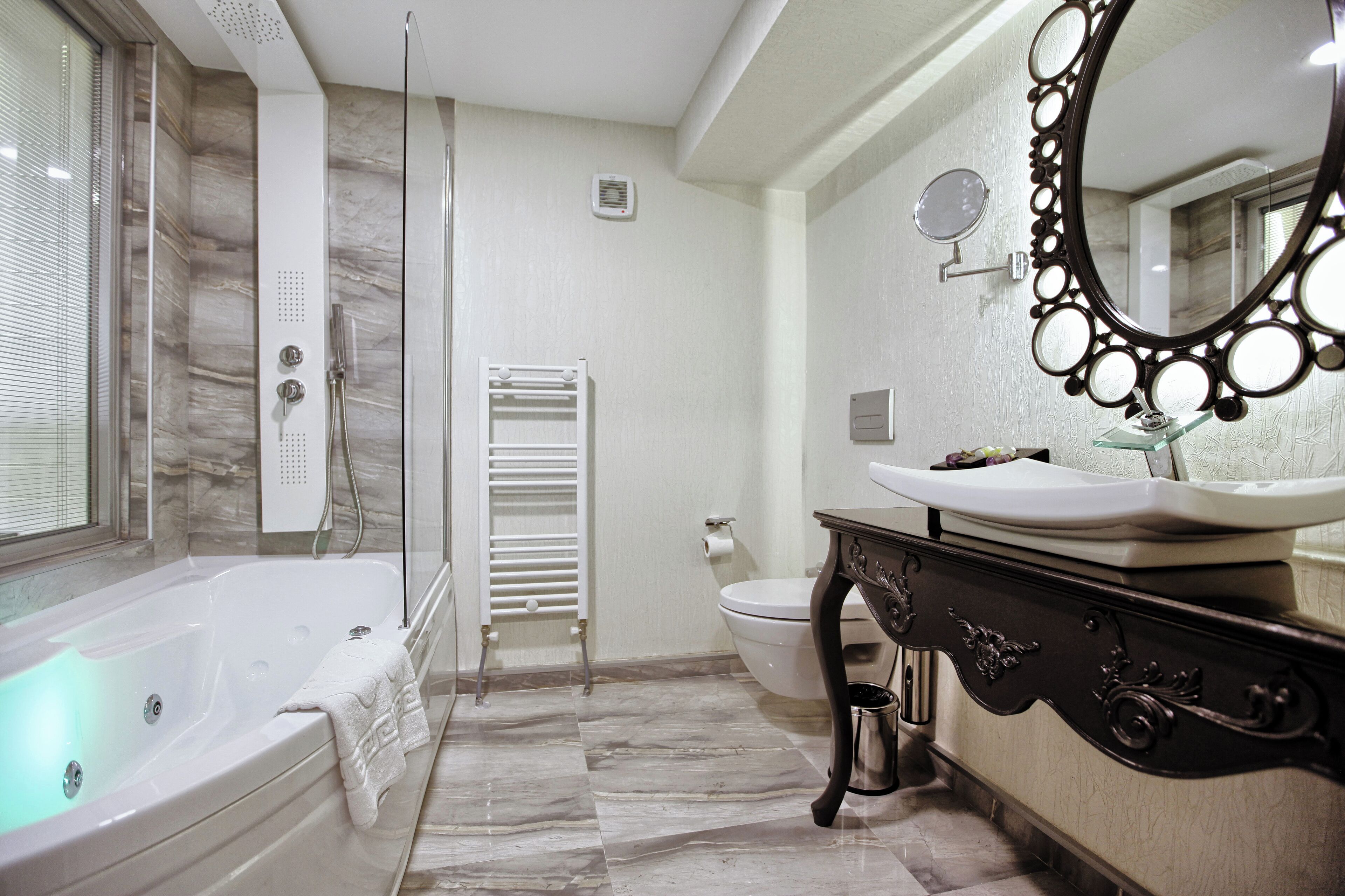 Photo - Demonti Hotel