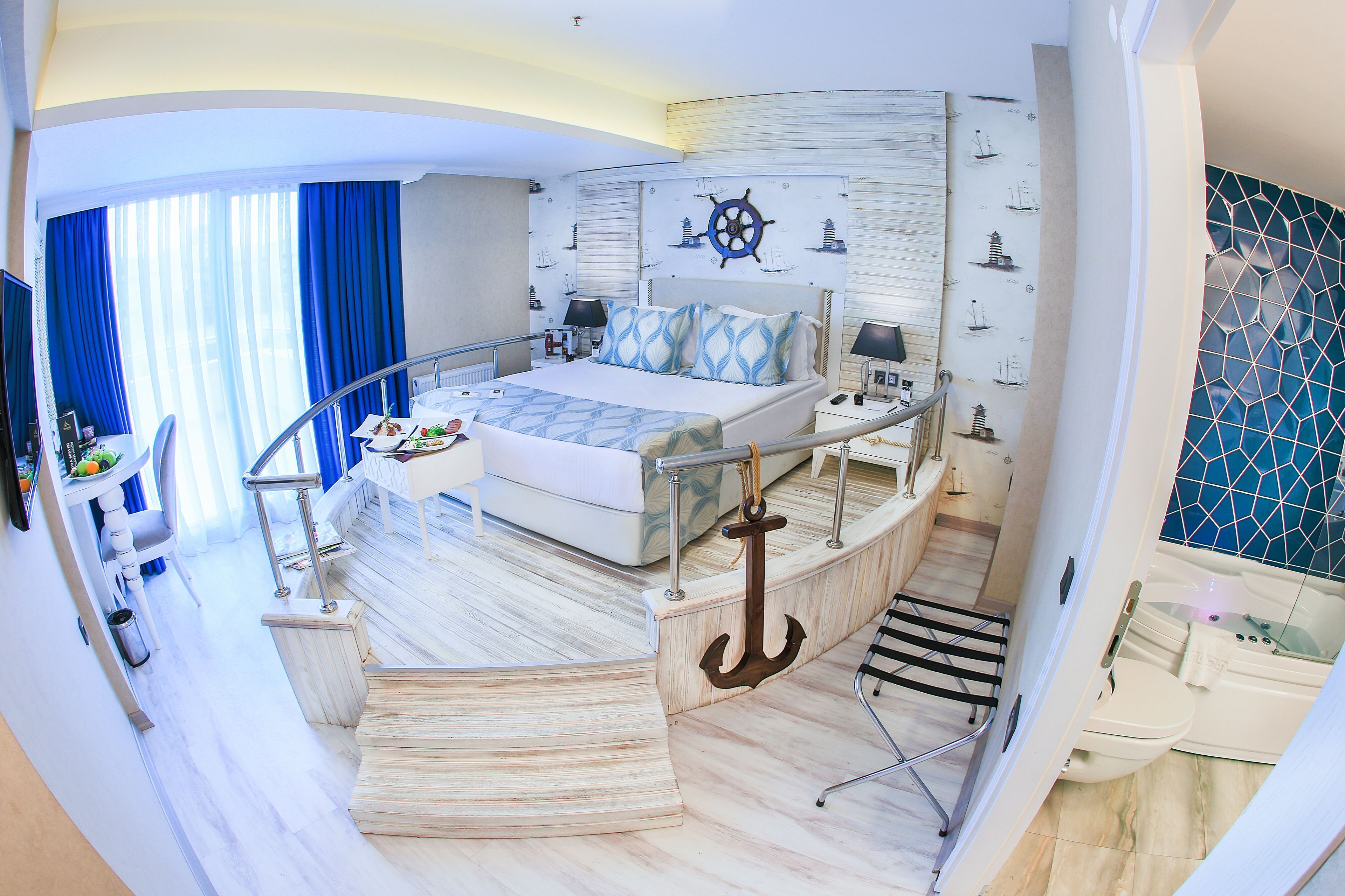 1 bedroom, premium bedding, minibar, in-room safe