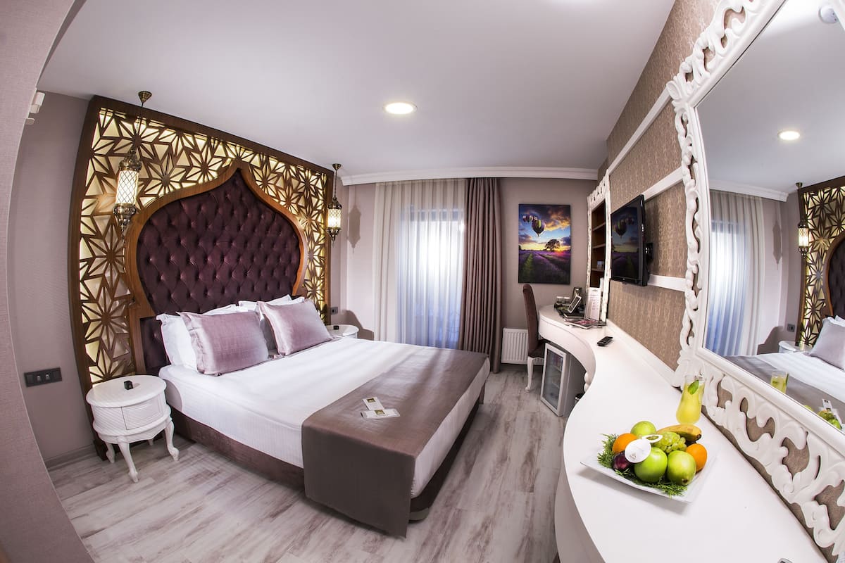 1 bedroom, premium bedding, minibar, in-room safe
