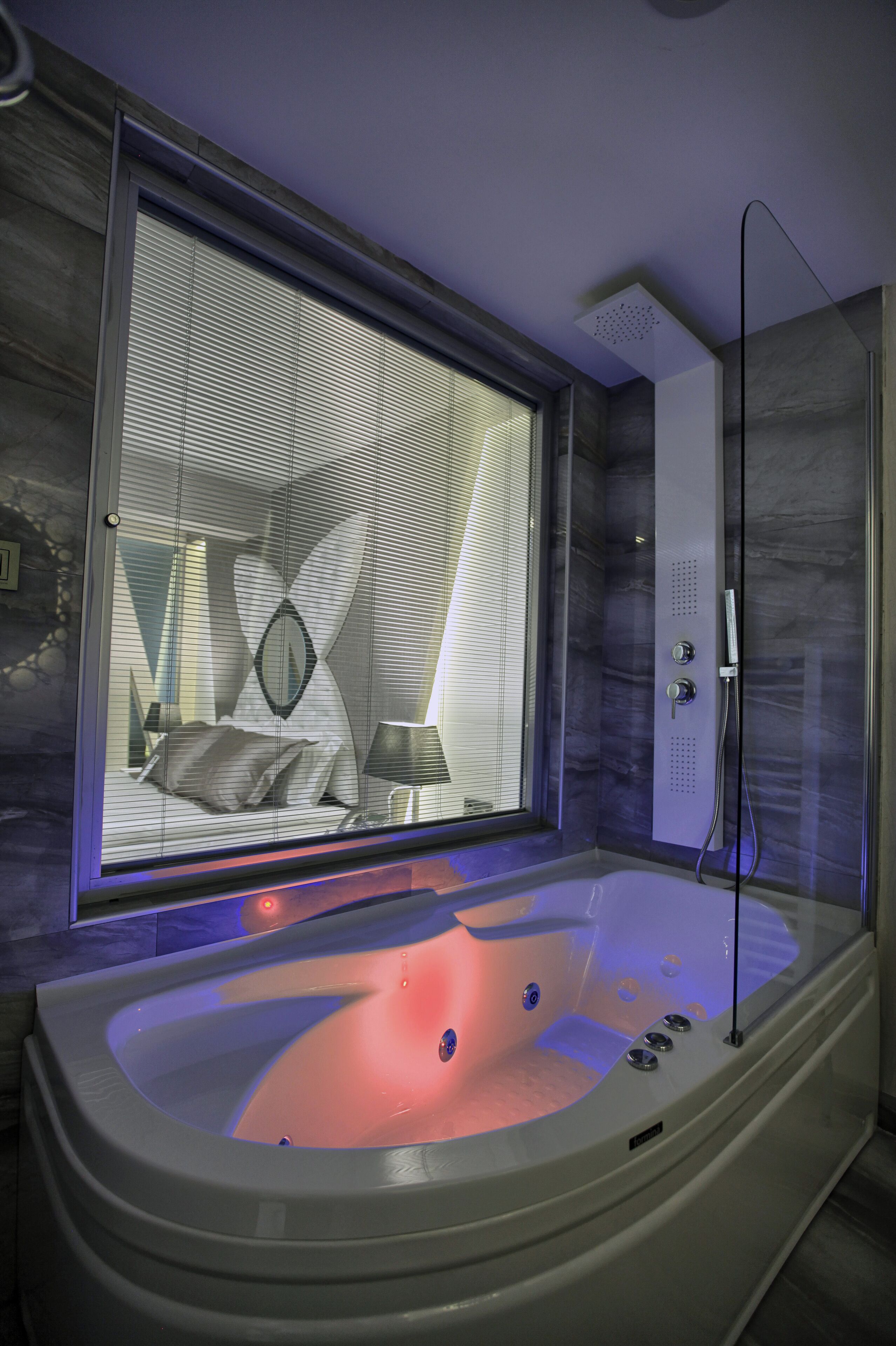 Photo - Demonti Hotel