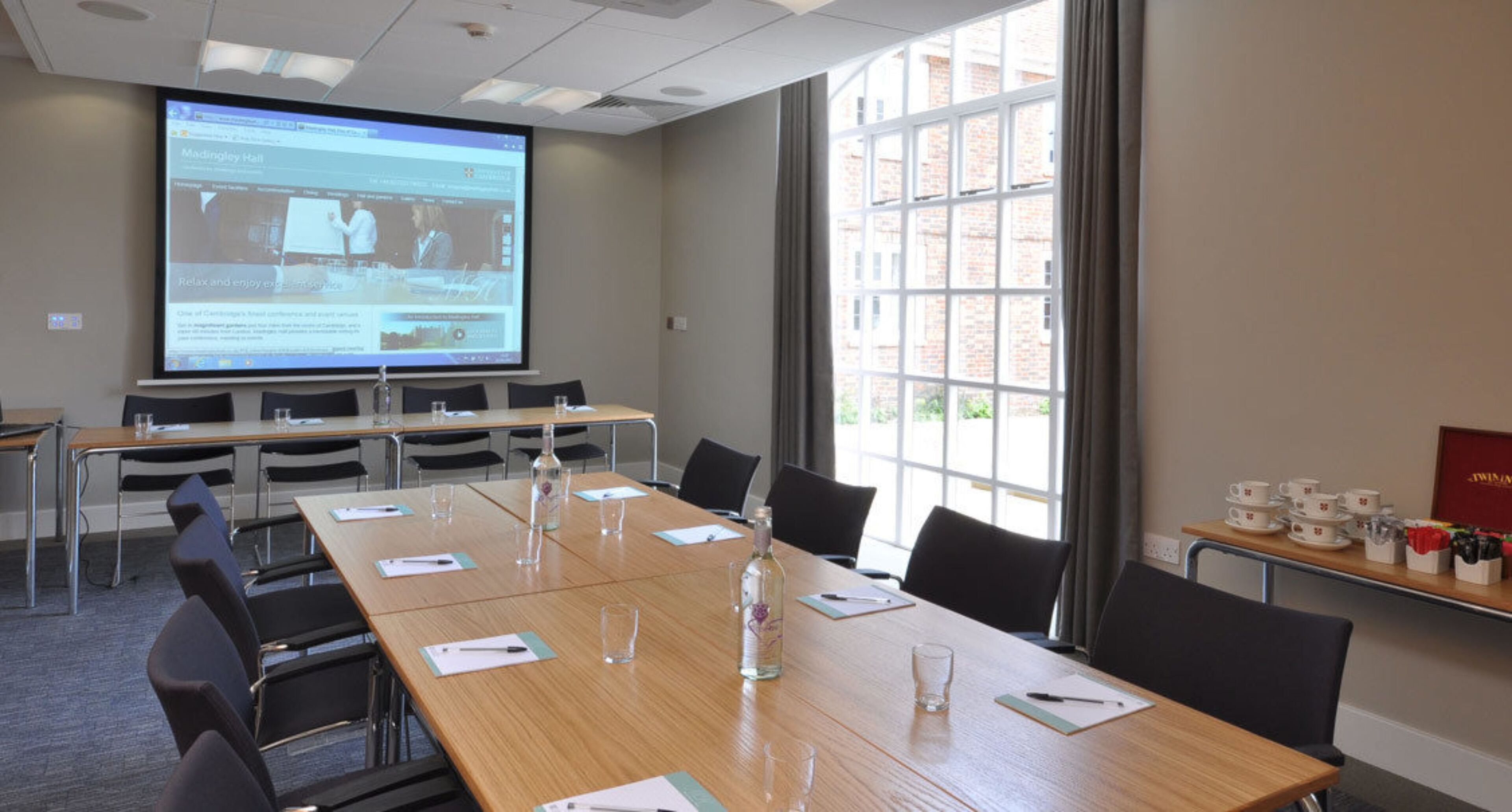 Foto - Madingley Hall