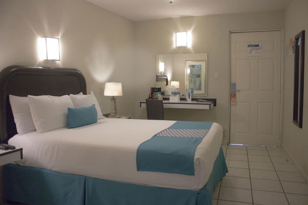 Premium bedding, down comforters, in-room safe, individually furnished