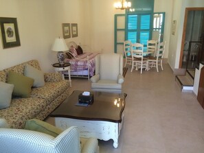 Phòng Suite Executive | Minibar, bàn ủi/dụng cụ ủi quần áo 