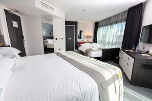 Room, 1 King Bed with Sofa bed (View) | Free minibar, in-room safe, desk, blackout curtains - Hotel Football, Old Trafford, a Tribute Portfolio Hotel (Manchester)