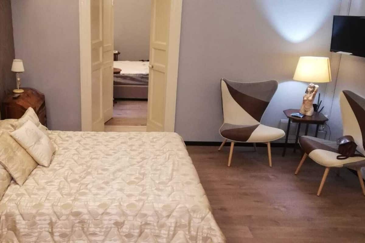 Svit Comfort | 3 sovrum, italienska Frette-lakan och sängtillbehör av högsta kvalitet