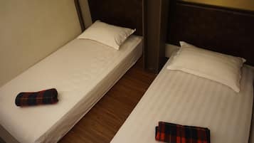 Club Twin Room | Free WiFi