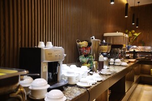 Free daily buffet breakfast  - Bolton White Hotel (Abuja)