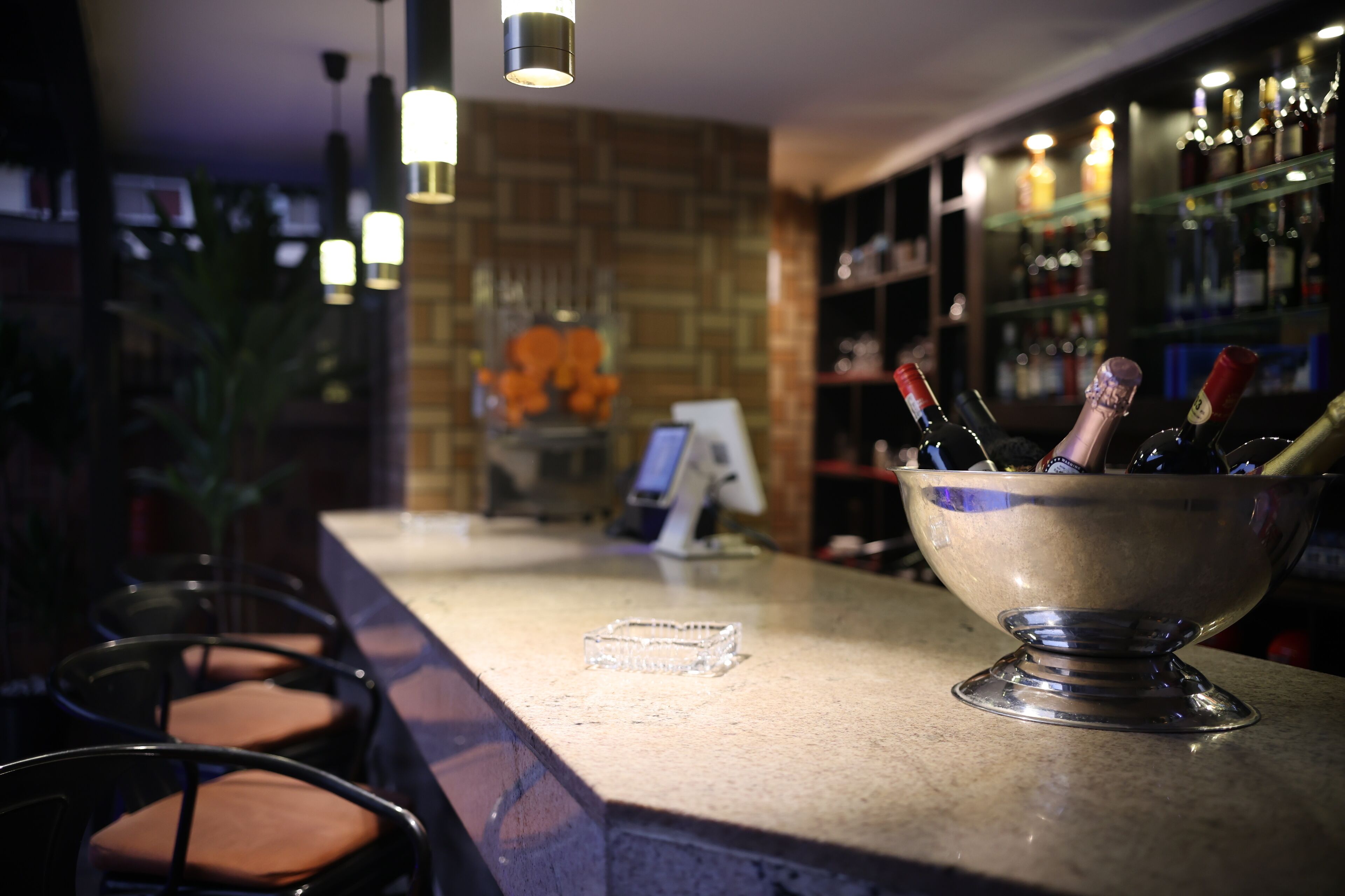 Poolside bar
