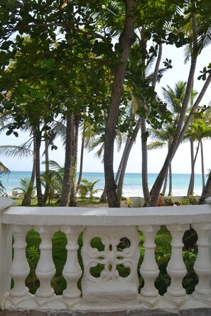 Double Room, Sea View | Premium bedding, in-room safe, individually furnished, blackout drapes
