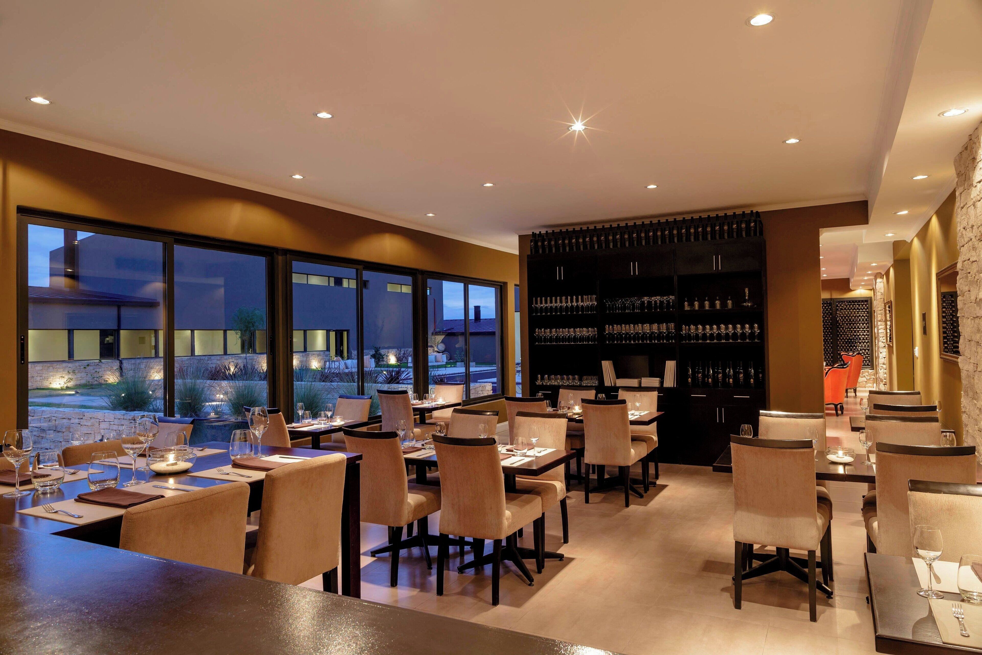 breakfast, lunch, dinner served; garden views