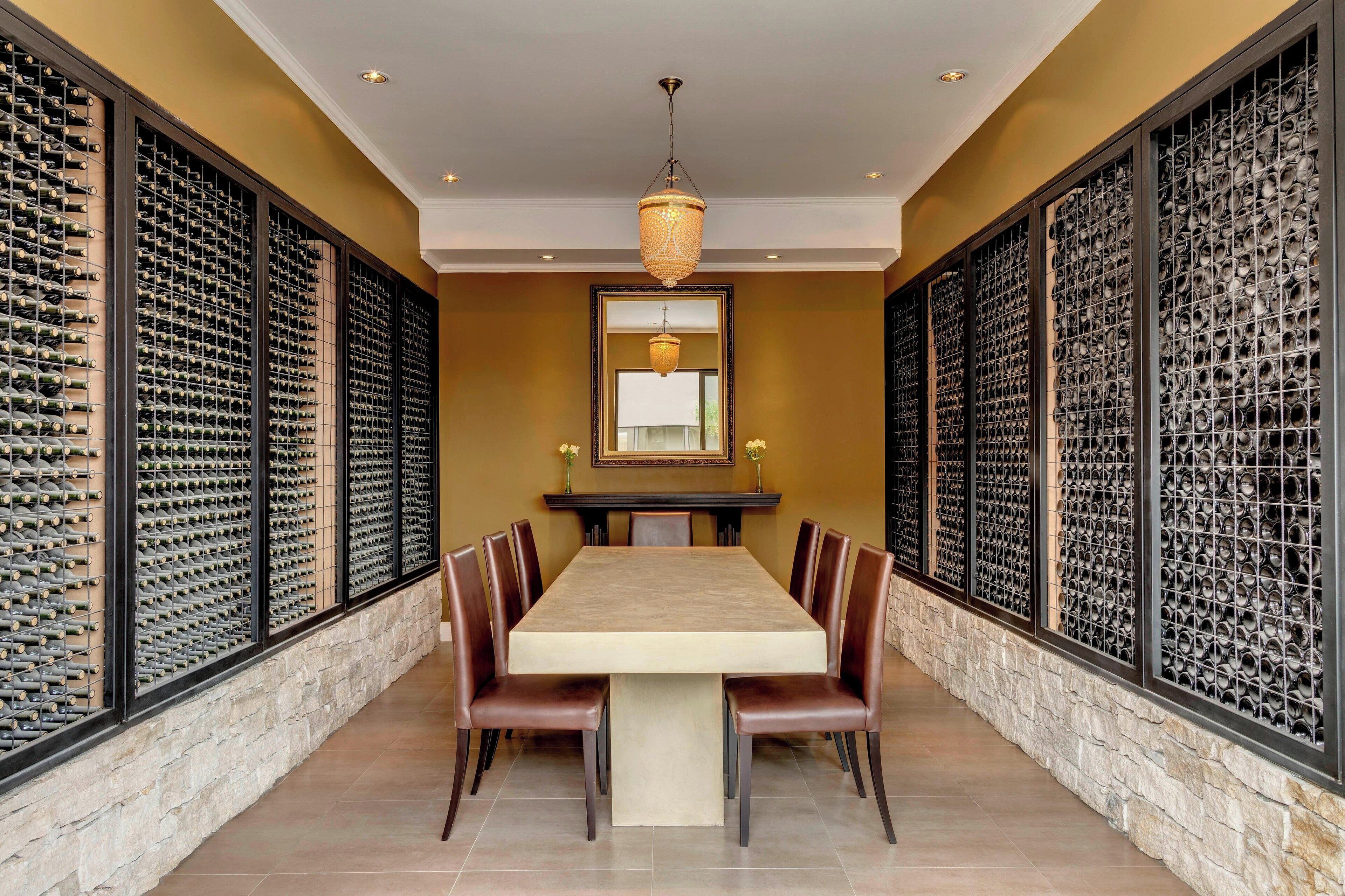 breakfast, lunch, dinner served; garden views