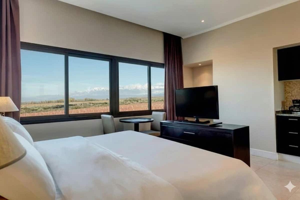 Chambre Double Standard | Literie de qualité supérieure, couette en duvet d'oie, minibar