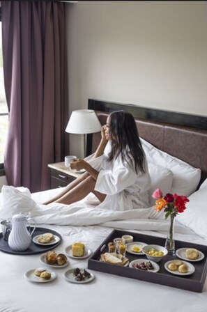 Petit déjeuner buffet (30.25 USD par personne)