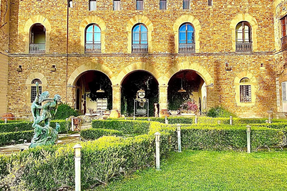 Castello di Montalbano