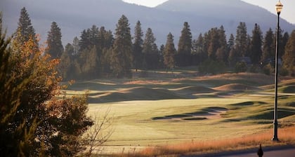 A Vacation Paradise at Quail Ridge B&B