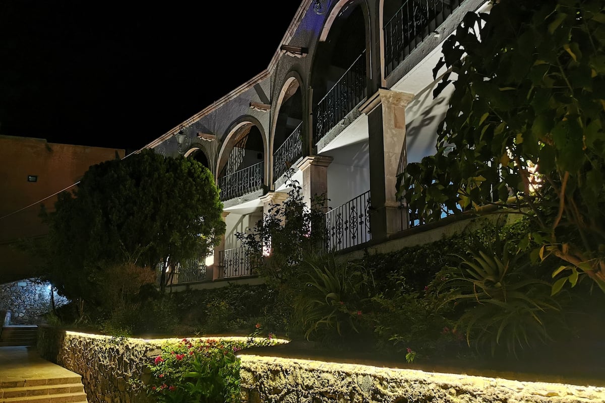 Master Suite | 1 bedroom, in-room safe, free wired internet, bed sheets