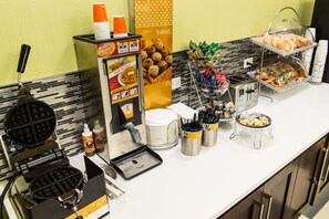 Restaurant - Hampton Inn & Suites by Hilton Regina East Gate (Regina)