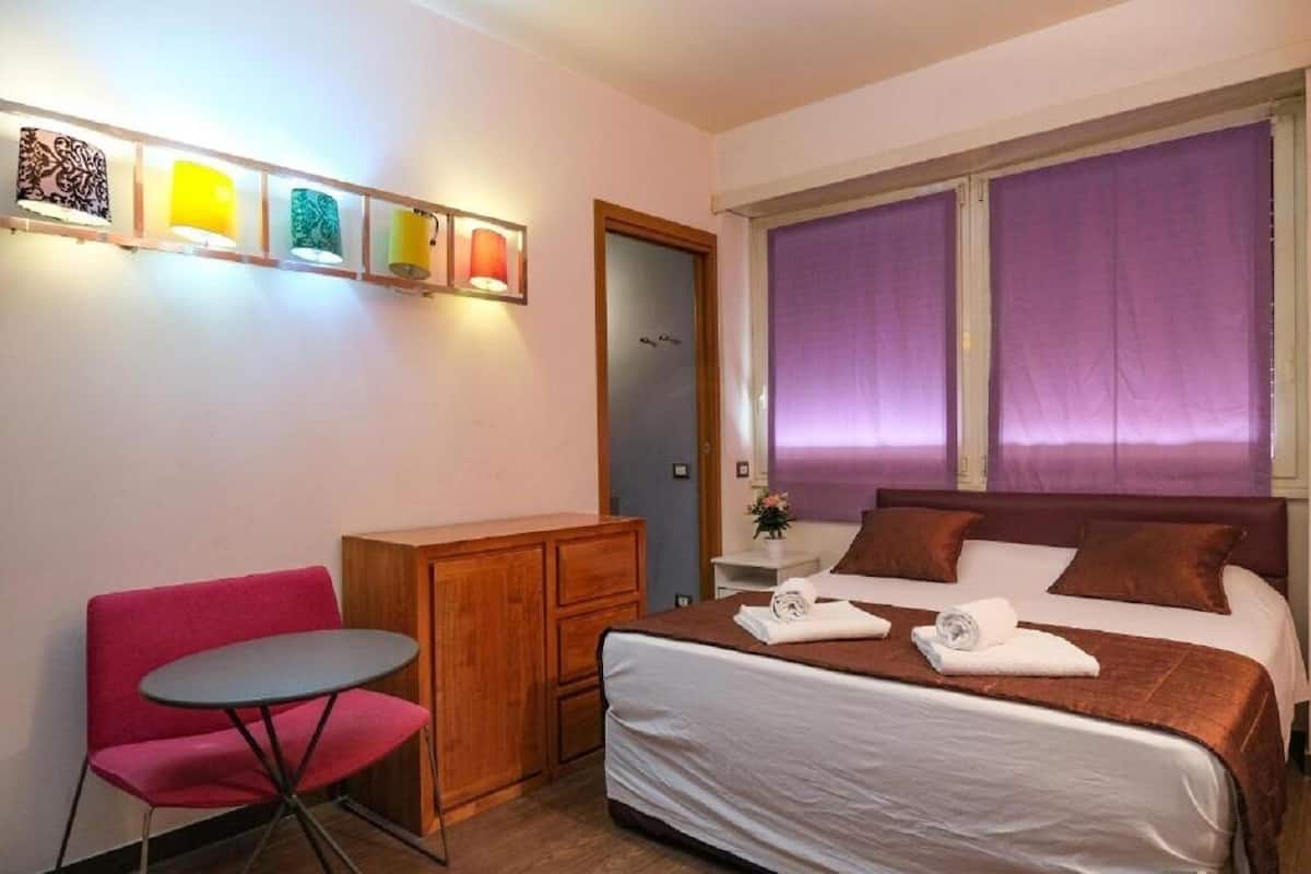 Superior Triple Room, 1 Bedroom | 1 bedroom, hypo-allergenic bedding, down duvets, Select Comfort beds