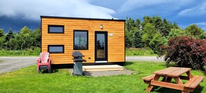 Classic Chalet, Kitchenette, Mountain View | Soundproofing, free WiFi, bed sheets