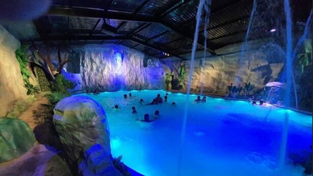Piscine intérieure
