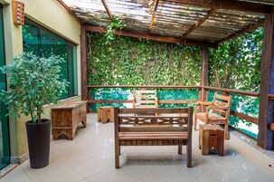 3 restaurantes, café da manhã, culinária brasileira