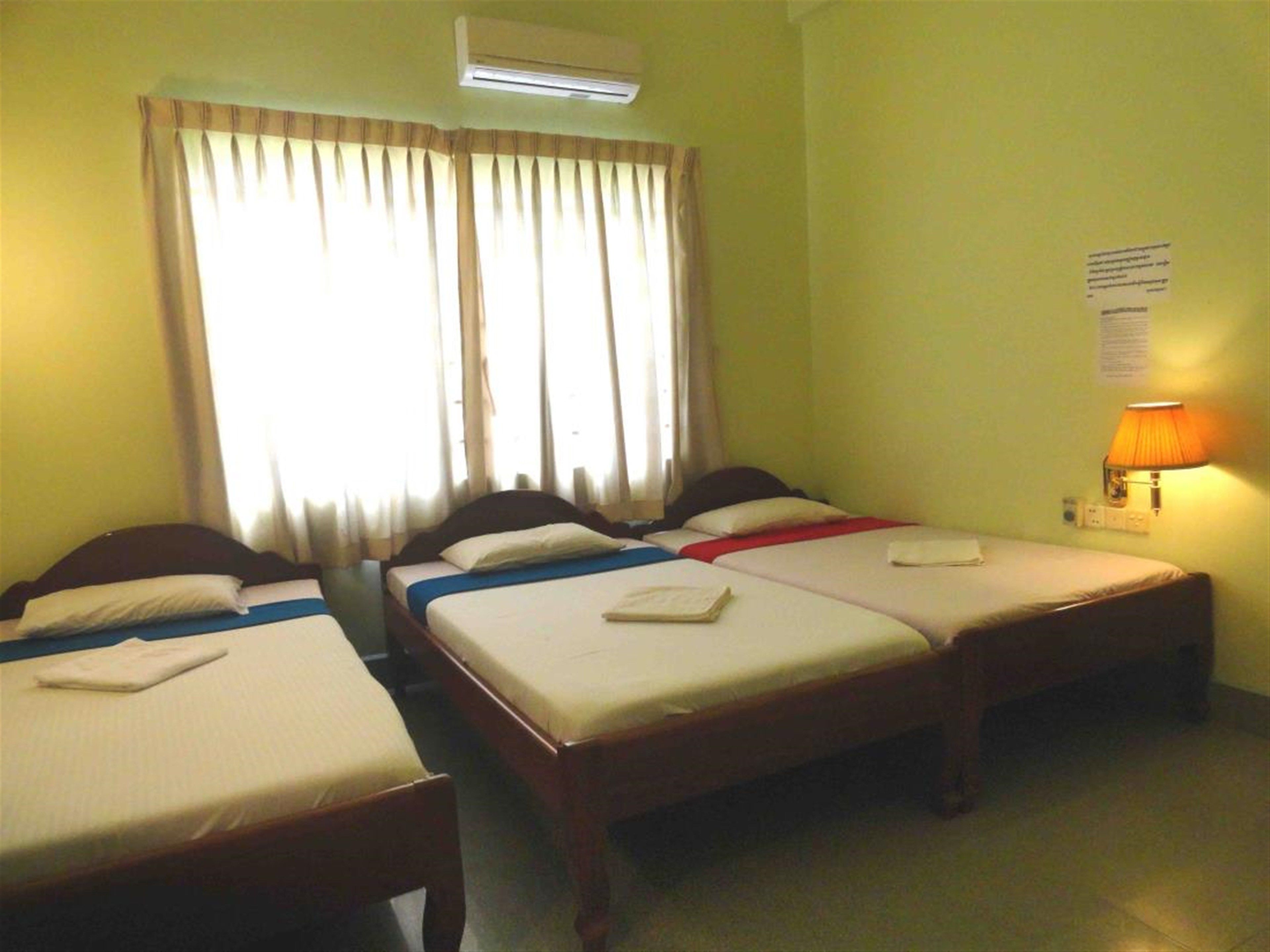 triple room (with a/c) | individually decorated, individually furnished, rollaway beds, free wifi