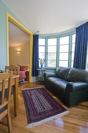 Living area - The Great Ponsonby ArtHotel (Auckland)