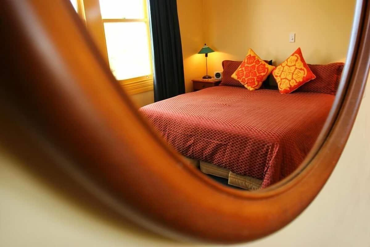 Chambre Double ou avec lits jumeaux, 1 chambre | 1 chambre, ameublement personnalisé, bureau, fer et planche à repasser