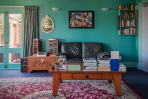 Lounge - The Great Ponsonby ArtHotel (Auckland)